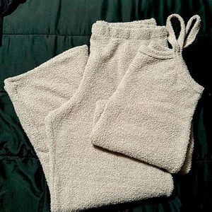 BearPaw 2 piece Lounge Wear